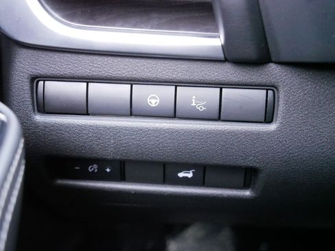 Certified 2022 Nissan Rogue Platinum w/ Head-Up Display Package image 25