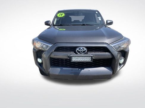 Used 2019 Toyota 4Runner SR5 image 10
