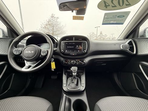 Used 2024 Kia Soul LX w/ Option Group 015 image 29