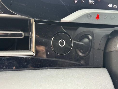 New 2025 Porsche Taycan 4S image 22