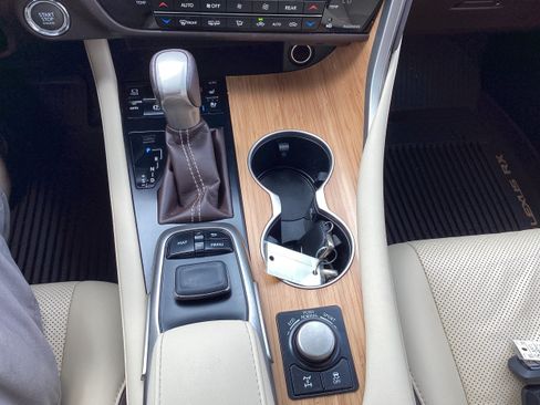 Used 2019 Lexus RX 350L AWD image 22