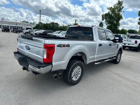 Used 2017 Ford F250 XLT AWD/4WD image 16
