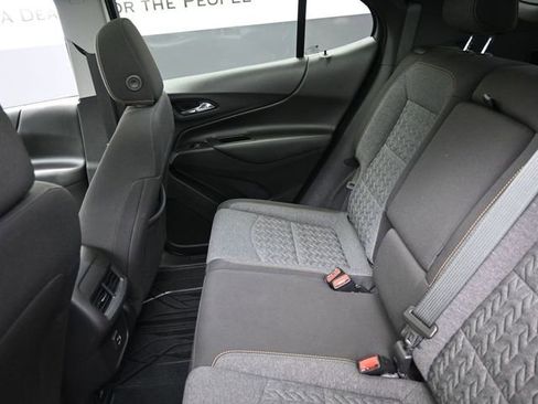 Used 2022 Chevrolet Equinox LT FWD image 22