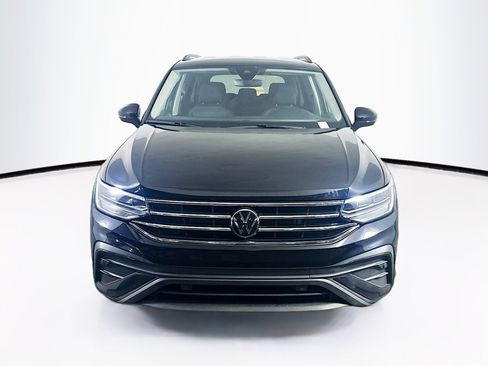 Used 2024 Volkswagen Tiguan S image 2