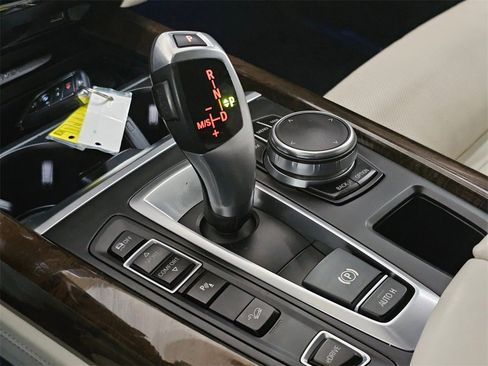 Used 2017 BMW X5 xDrive40e image 35