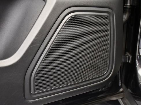 Used 2024 Porsche Macan S image 40