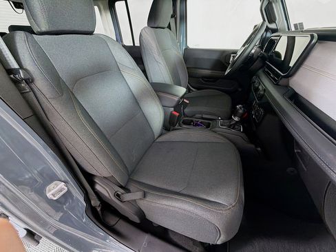 Used 2025 Jeep Wrangler Sahara w/ Safety Group image 28