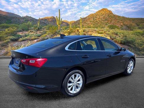 Used 2023 Chevrolet Malibu LT FWD image 4