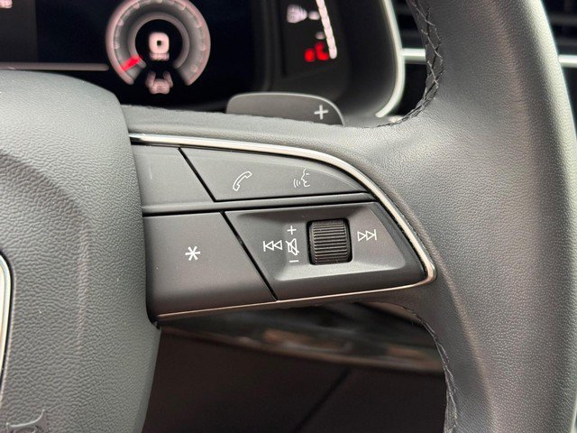 Used 2023 Audi Q7 2.0T Premium w/ Convenience Package AWD/4WD image 18