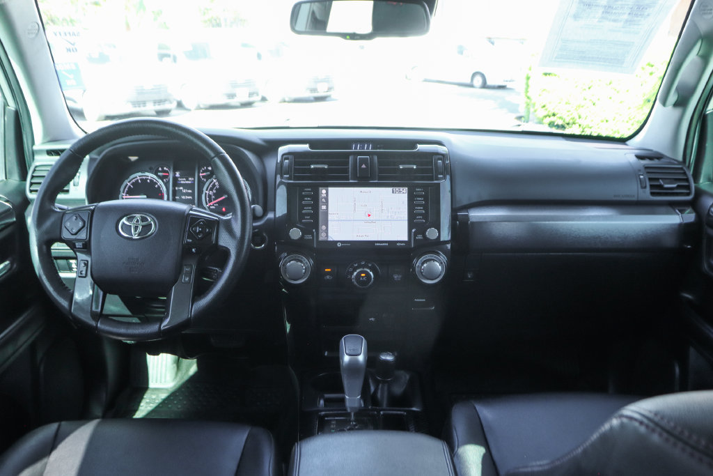 Used 2022 Toyota 4Runner TRD Off-Road Premium w/ Moonroof Package AWD/4WD image 24