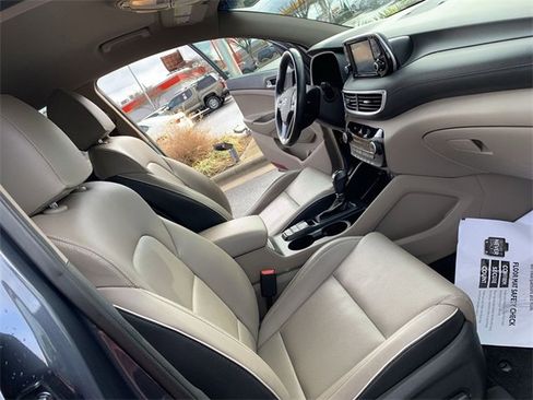 Used 2021 Hyundai Tucson Limited image 14