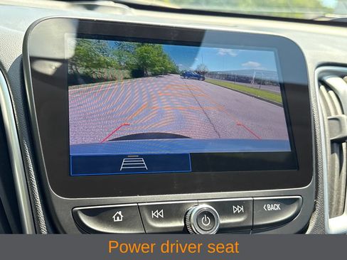 Used 2025 Chevrolet Malibu LT FWD image 17