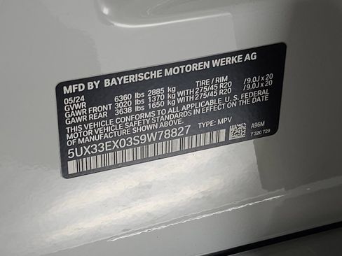 Used 2025 BMW X6 xDrive40i w/ Executive Package image 42