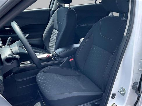 Used 2023 Nissan Kicks SV FWD image 16