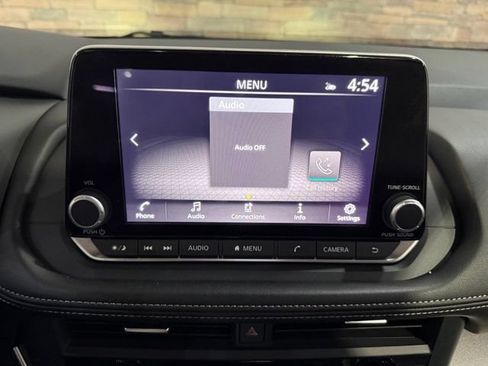 Certified 2025 Nissan Rogue SV w/ SV Premium Package FWD image 22