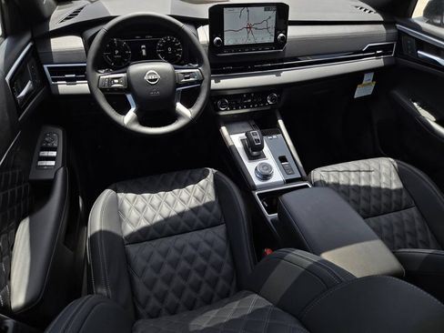 New 2026 Nissan Rogue Platinum AWD/4WD image 17