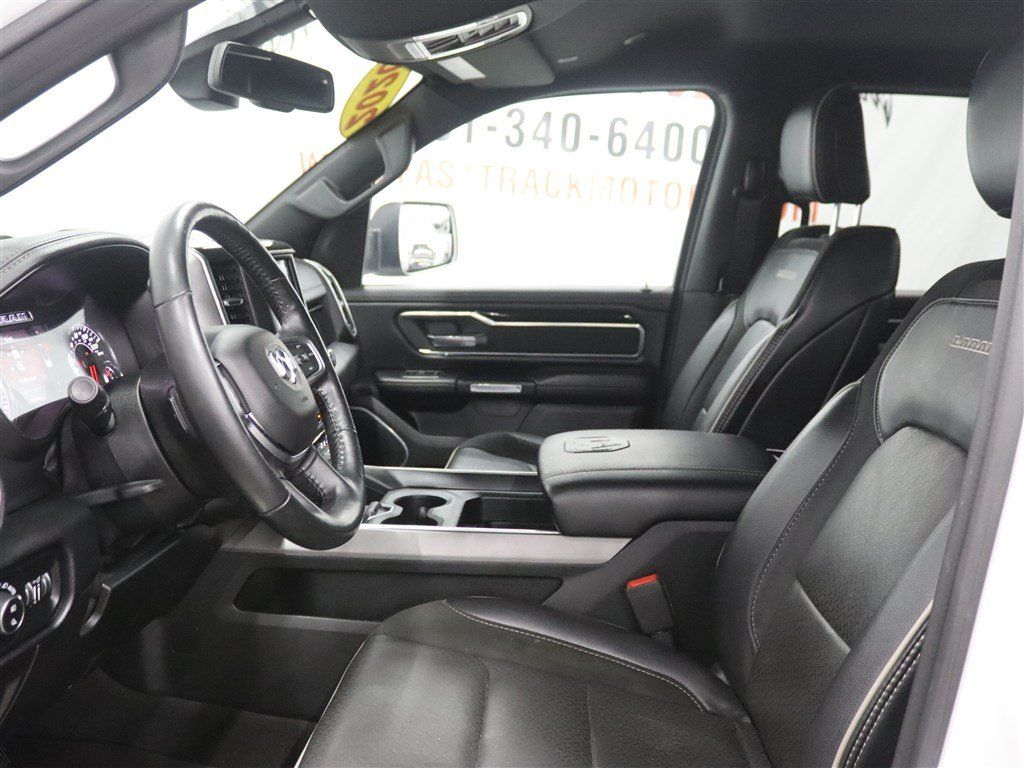 Used 2020 RAM 1500 Laramie w/ Sport Appearance Package AWD/4WD image 17
