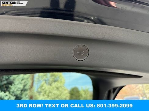 Used 2023 Tesla Model Y Long Range image 34