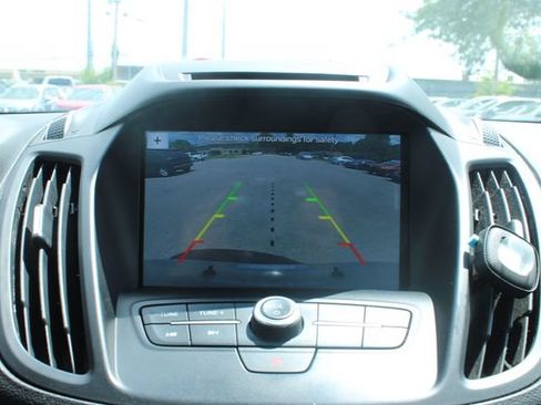 Used 2018 Ford Escape SE w/ SE Sync 3 Package FWD image 20