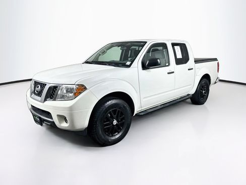 Used 2019 Nissan Frontier SV RWD image 3