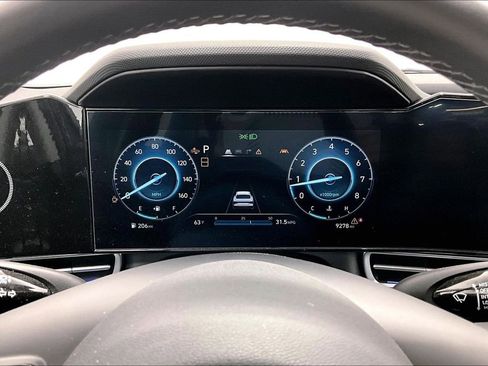 Certified 2025 Hyundai Elantra SEL FWD image 27