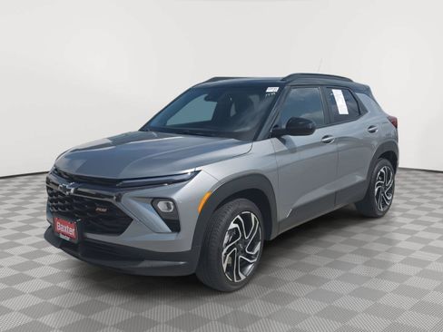 Used 2024 Chevrolet TrailBlazer RS w/ Convenience Package AWD/4WD image 1