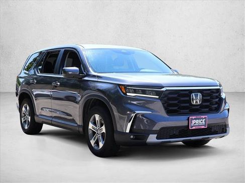 Used 2023 Honda Pilot EX-L image 3