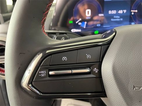 New 2026 Chevrolet Equinox EV RS image 8