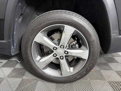 Used 2021 Jeep Grand Cherokee L Limited image 25