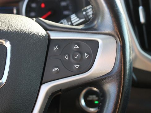 Used 2020 GMC Terrain SLE FWD image 18