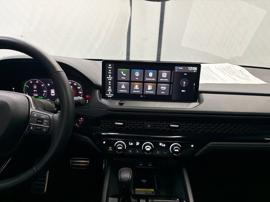 Used 2025 Honda Accord Sport image 28