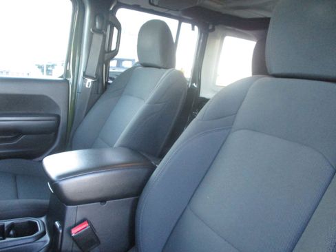 Used 2021 Jeep Wrangler Unlimited Sport image 35