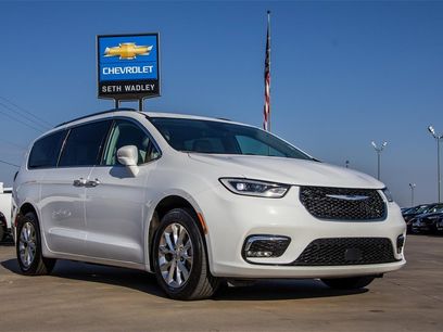 Used 2021 Chrysler Pacifica Touring-L