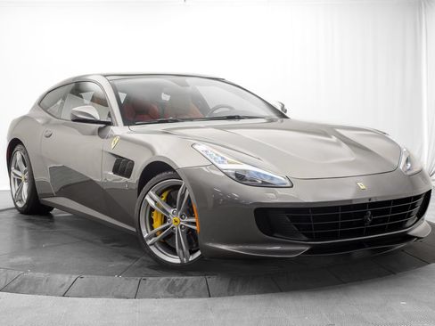 Used 2018 Ferrari GTC4Lusso AWD/4WD image 1