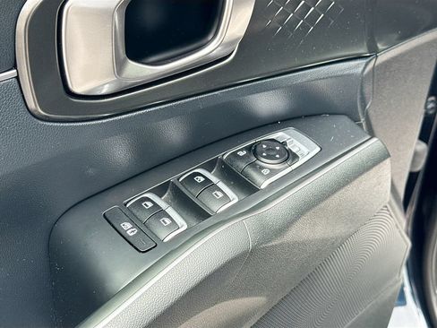 Certified 2023 Kia Sorento EX AWD/4WD image 21