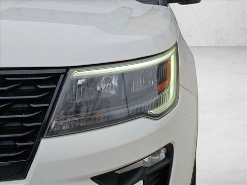 Used 2019 Ford Explorer Sport w/ Equipment Group 401A image 9