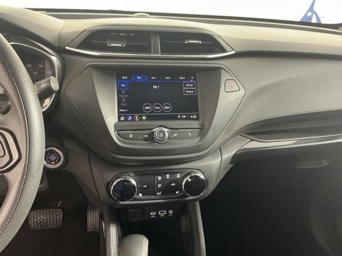 Used 2021 Chevrolet TrailBlazer LT w/ Driver Confidence Package AWD/4WD image 32