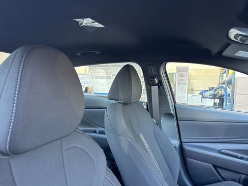 New 2025 Hyundai Elantra Sport FWD image 13