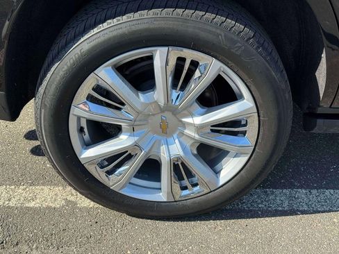 Used 2023 Chevrolet Tahoe High Country AWD/4WD image 10