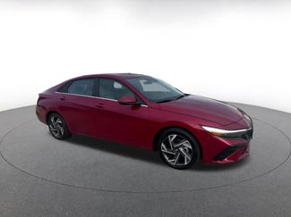 Used 2025 Hyundai Elantra Limited video 2