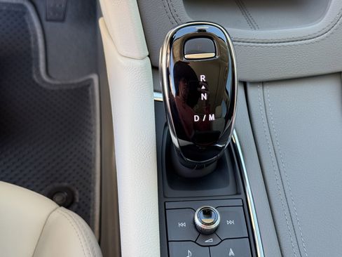 New 2025 Cadillac XT5 Premium Luxury image 28