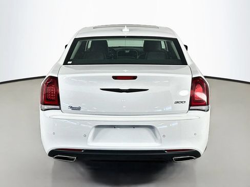 Used 2023 Chrysler 300 Touring L w/ Popular Equipment Group RWD image 6