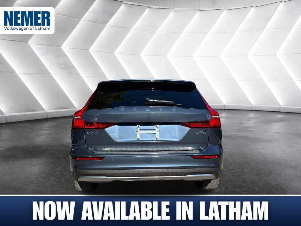 Used 2026 Volvo V60 B5 Cross Country Plus w/ Protection Package Premier AWD/4WD image 3