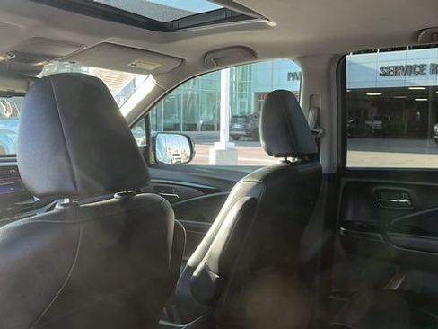 Used 2017 Honda Ridgeline RTL-E image 20