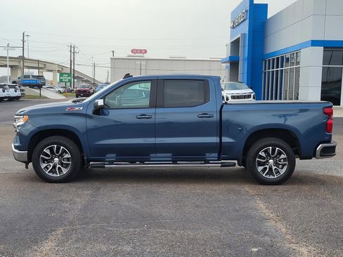 Used 2024 Chevrolet Silverado 1500 LT image 2