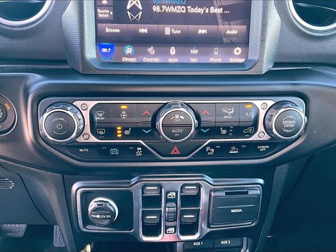 Used 2021 Jeep Wrangler Unlimited Sahara w/ Dual Top Group image 16