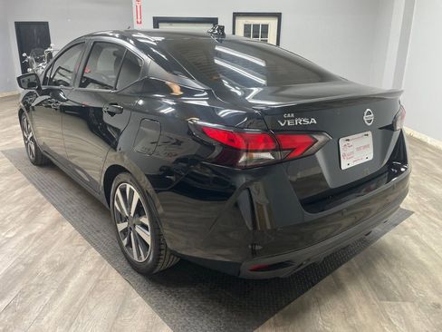 Used 2020 Nissan Versa SR w/ Convenience Package image 5