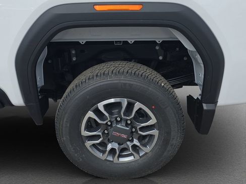 New 2026 GMC Sierra 3500 SLE w/ SLE Convenience Package AWD/4WD image 5