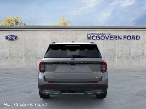 New 2026 Ford Explorer Active w/ Active Comfort Package image 6