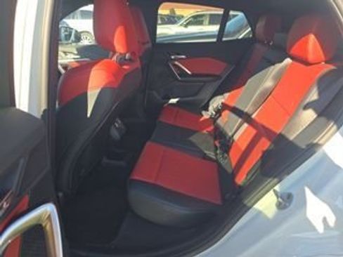 Used 2025 BMW X2 xDrive28i image 7